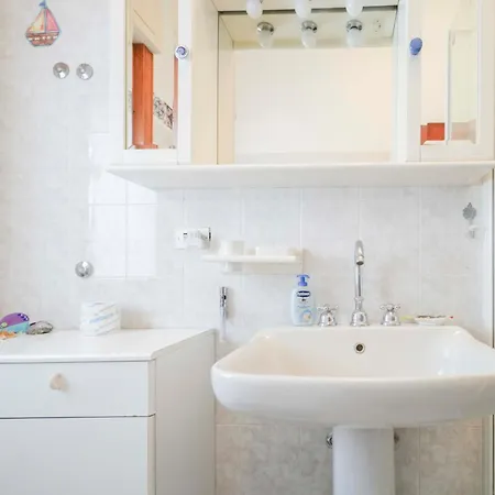 125b - Casa San Lorenzo, 15minuti A Piedi Mare E Монелья